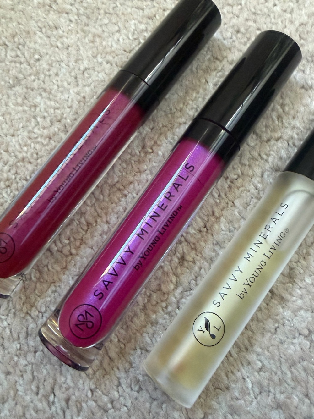 Savvy Minerals Lip Gloss bundle NIB Young Living Makeup